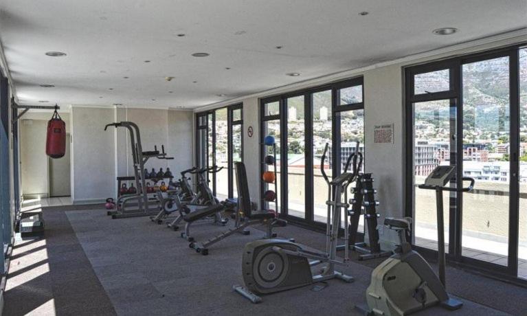 Four Seasons Apartments Кейптаун Екстериор снимка