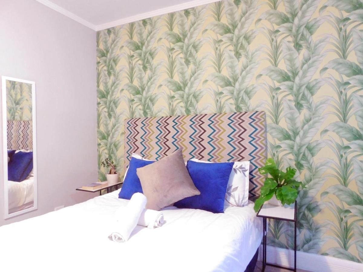 Four Seasons Apartments Кейптаун Екстериор снимка
