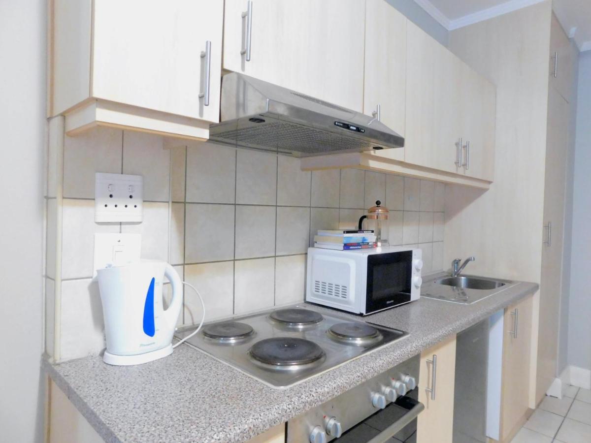 Four Seasons Apartments Кейптаун Екстериор снимка