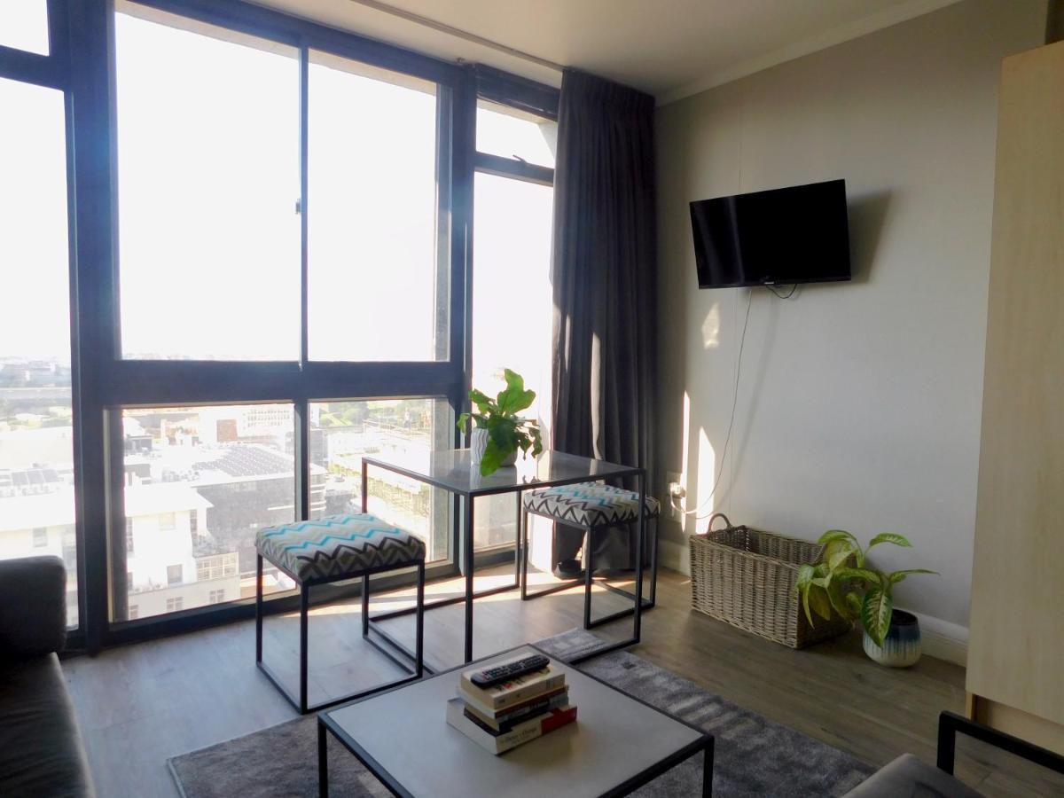 Four Seasons Apartments Кейптаун Екстериор снимка