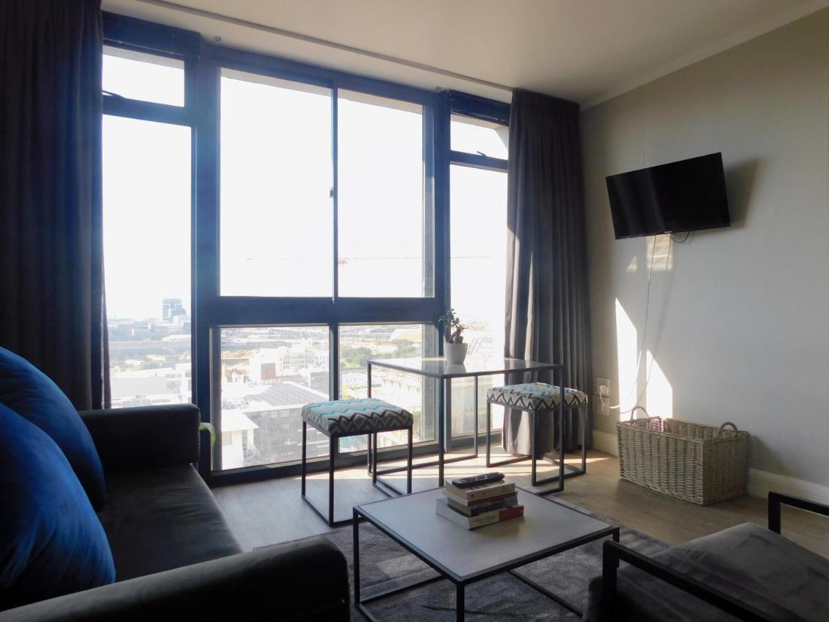 Four Seasons Apartments Кейптаун Екстериор снимка